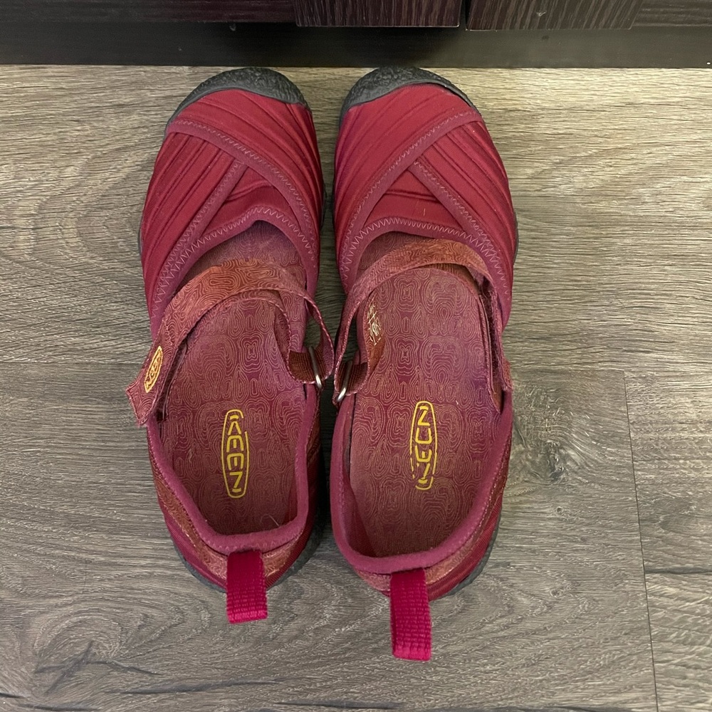 Keen Women’s casual Mary Jane